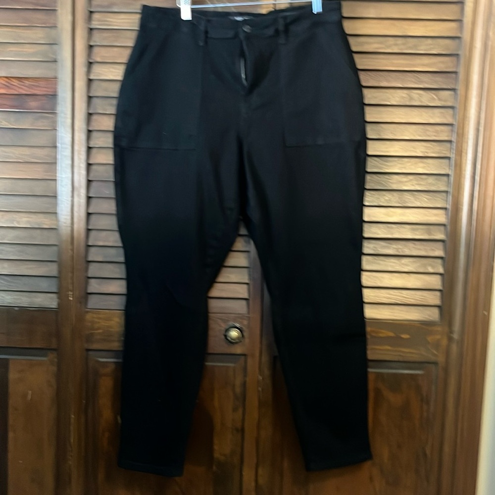 Judy Blue Joggers. Black. Size 16w